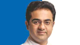 Dr. Dr. Aashish Chaudhry